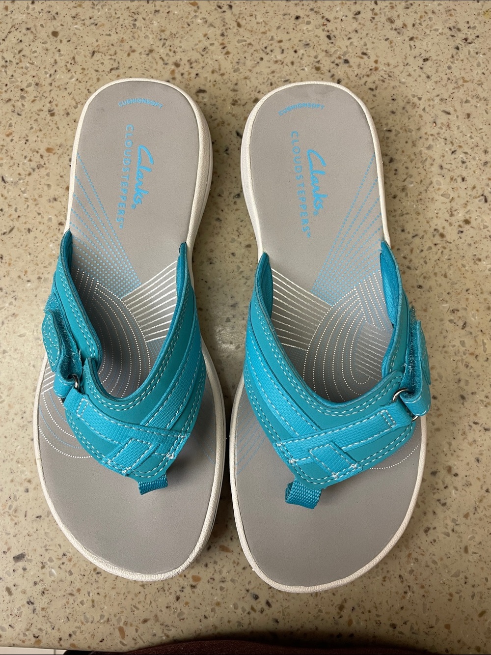 Clarks Women's Turquoise Cloudsteppers Adjustable Thong Sandals